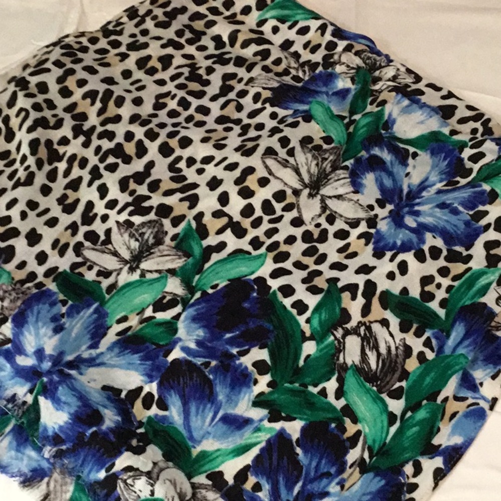 Beauty Floral Leopard 78” rectangle scarf